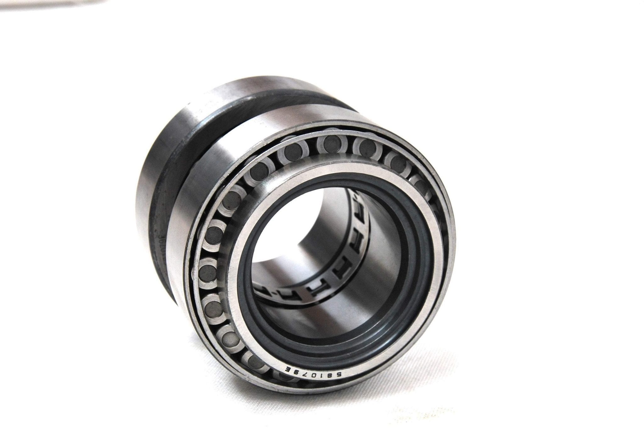 Montaggio dei cuscinetti nell'alloggiamento