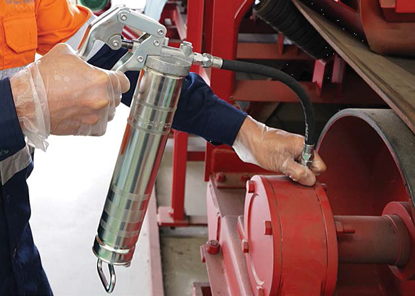 come usare la pistola per grasso