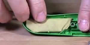 Trovare le lame extra nel taglierino